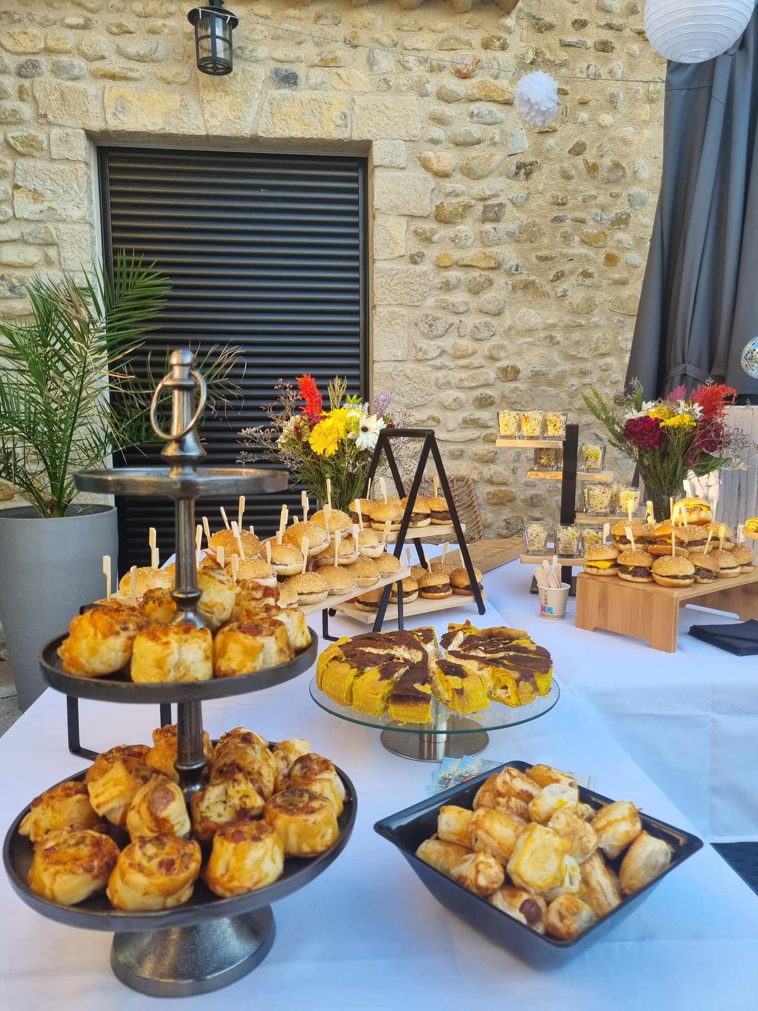 371488943_356908006872075_9214809643667142283_n